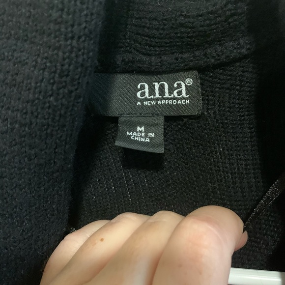 Sweater - Picture 2 of 4